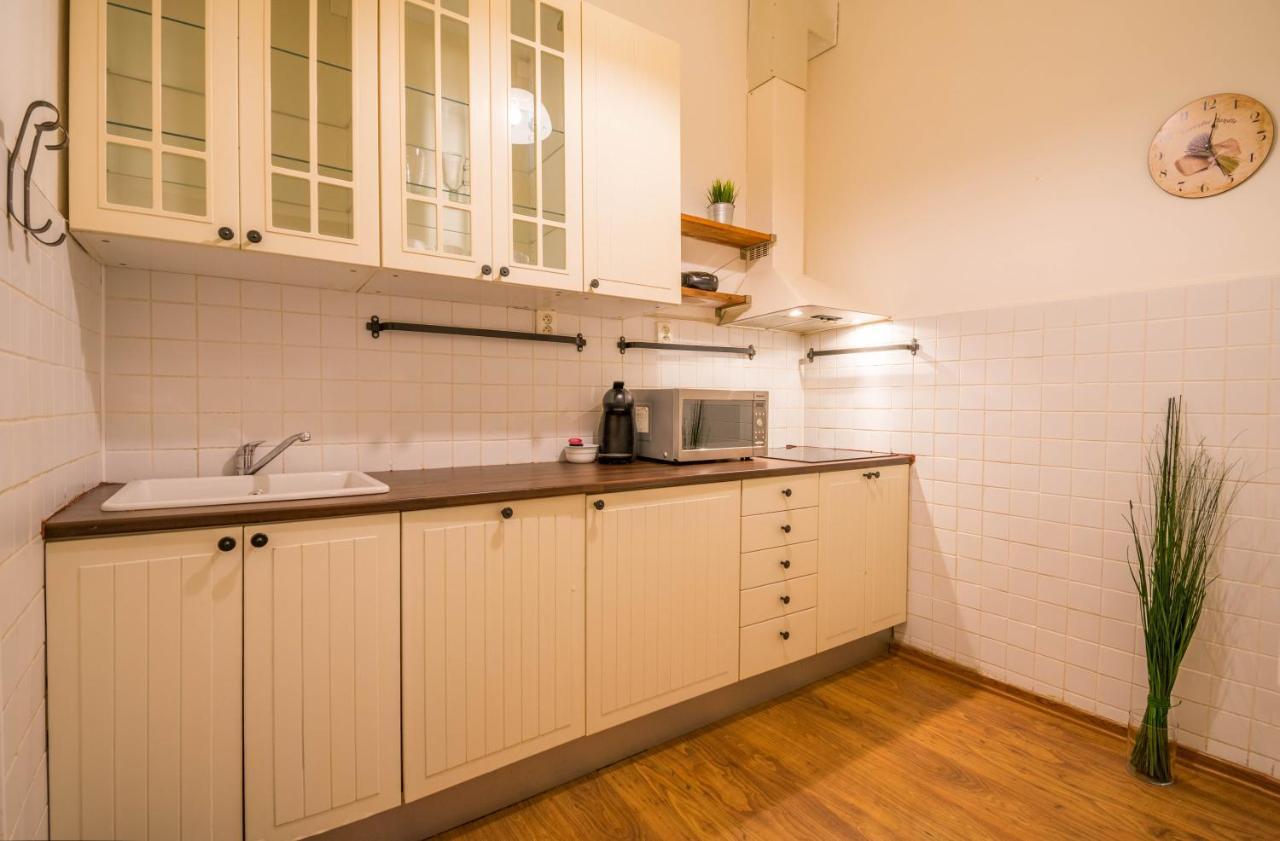 Chest Design Apartments Прага Экстерьер фото