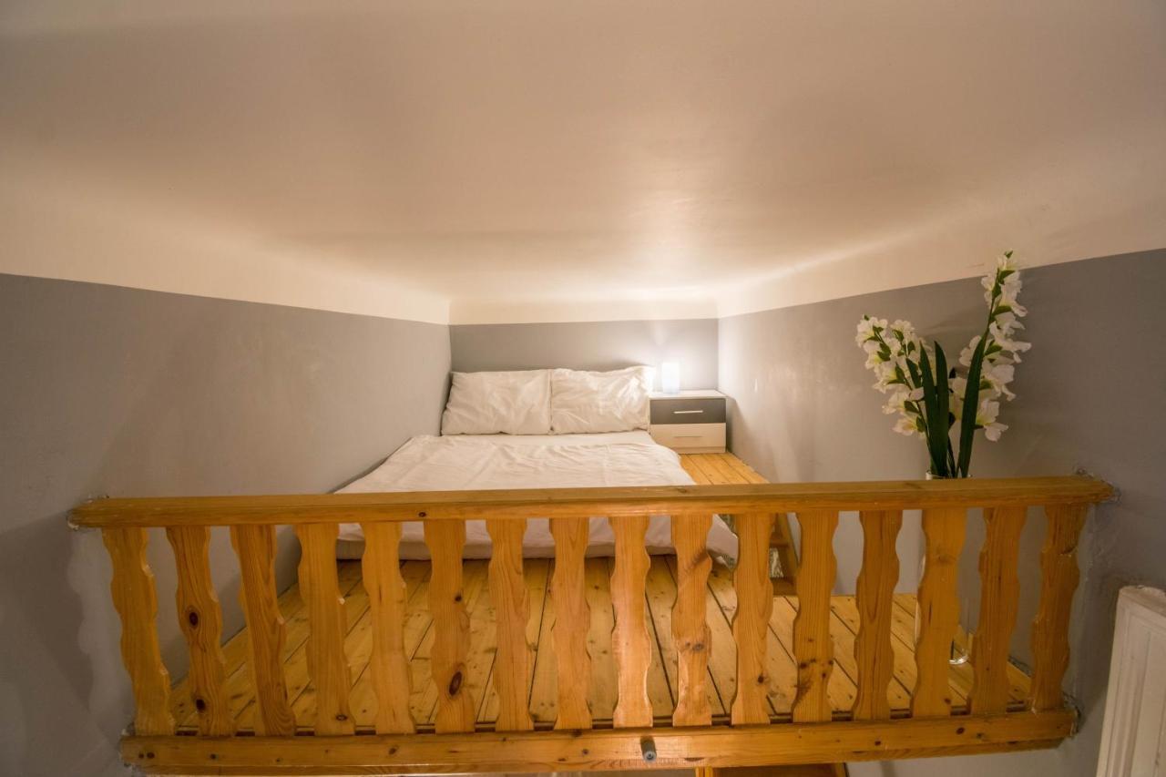 Chest Design Apartments Прага Экстерьер фото